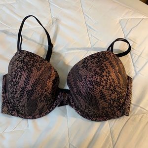 Victoria’s Secret Sexy Purple Snake Bra 34DD